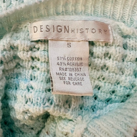 DESIGN HISTORY ~ Women’s Light Blue Knit Sweater with Puffed Sleeves Size S - Picture 3 of 7